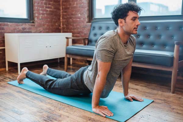 What Should Men Wear to Yoga